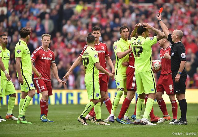 九游体育-阿贾克斯表现抢眼，豪取两连胜晋级